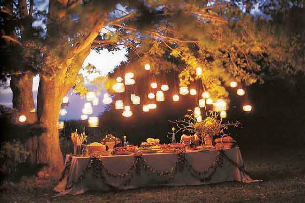 garden-party-decorations-glass-jar-lanterns