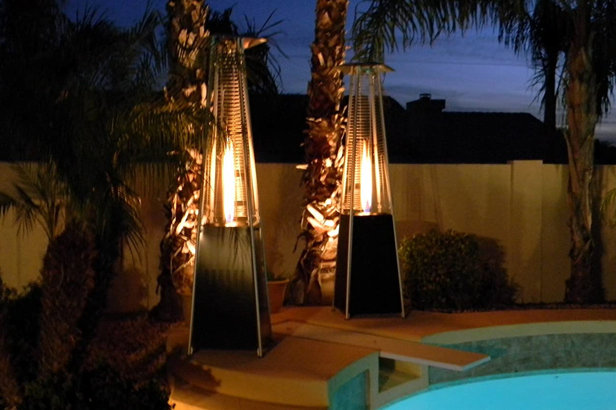 Electric outdoor heater