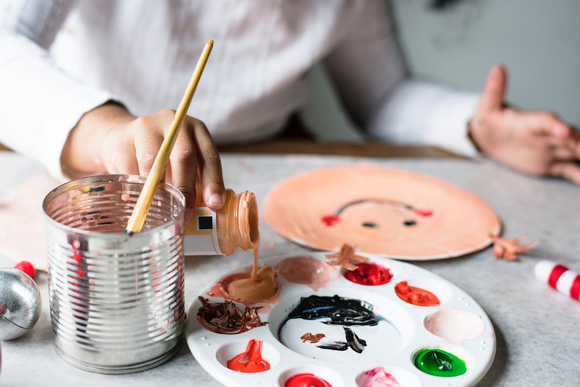 There's nothing quite like playing with art materials to help kids develop their imagination. The endless possibilities of creative expression that come with playful kids' art materials can help children to learn, explore and develop their skills.