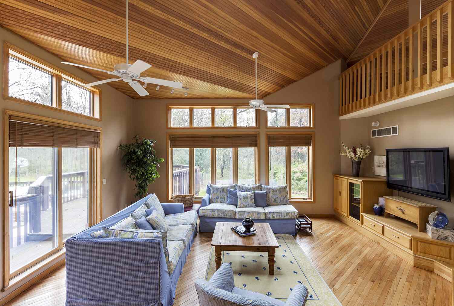 Ceiling Fans for Improved Air Circulation